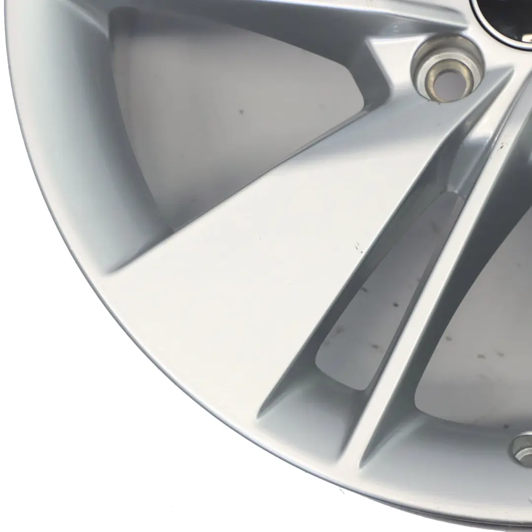 Audi Q2 GA Jante en alliage argenté 18" ET:45 7J - SKU 81A601025AL-1 - Numéro de pièce 81A601025AL