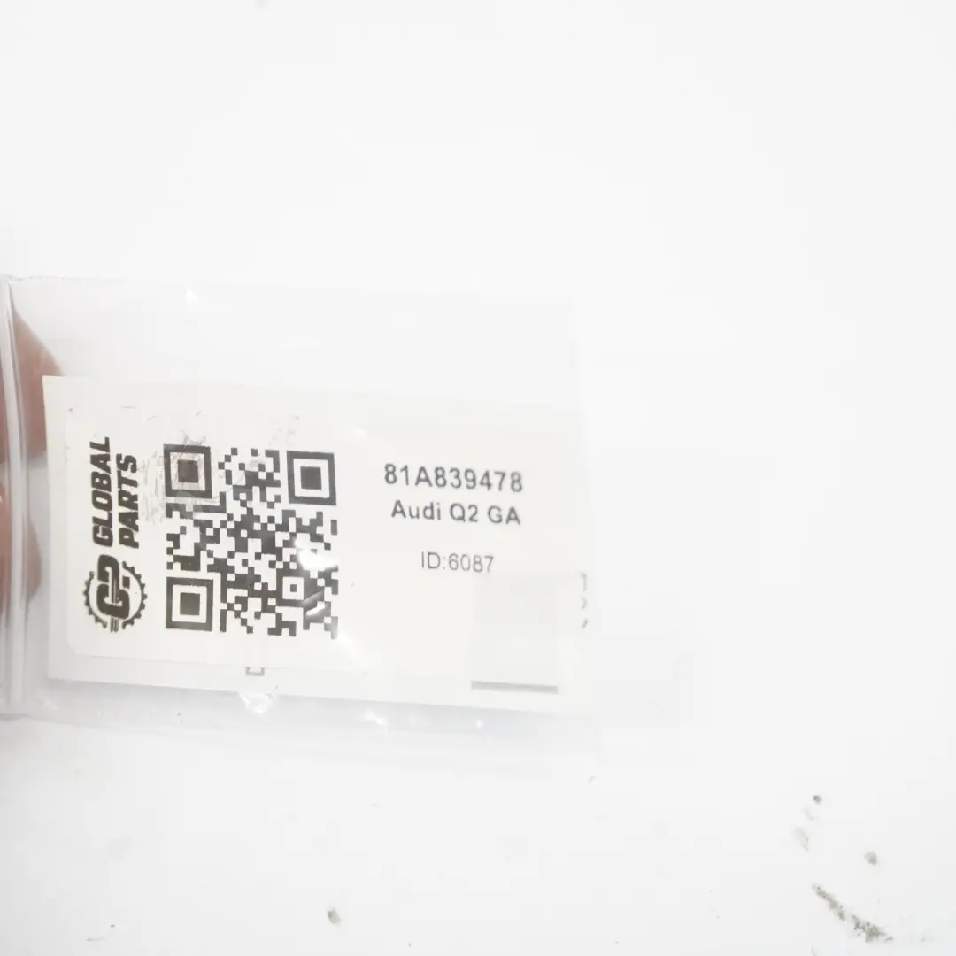 Embellecedor Rail Ventana Trasera Derecha para Audi Q2 GA con número de pieza 81A839478 Audi Q2 GA Embellecedor Rail Ventana Trasera Derecha - SKU 81A839478 - Número de pieza 81A839478
