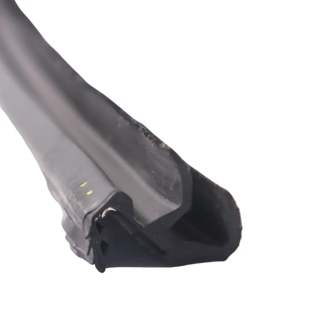 Finestrino Guida Porta Posteriore Sinistra Guarnizione per Audi Q2 GA con numero di parte 81A839479 Audi Q2 GA Finestrino Guida Porta Posteriore Sinistra Guarnizione - SKU 81A839479 - Numero di parte 81A839479