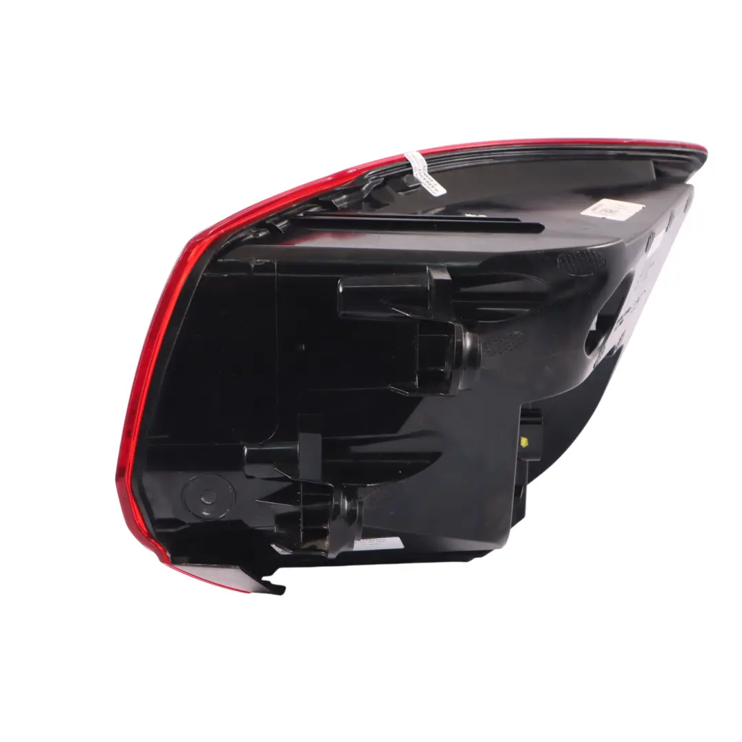 Lampa Bagażnika Prawa Lewy Tył do Audi Q2 GA o numerze 81A945091C Audi Q2 GA Lampa Bagażnika Prawa Lewy Tył - SKU 81A945091C - Numer Części 81A945091C