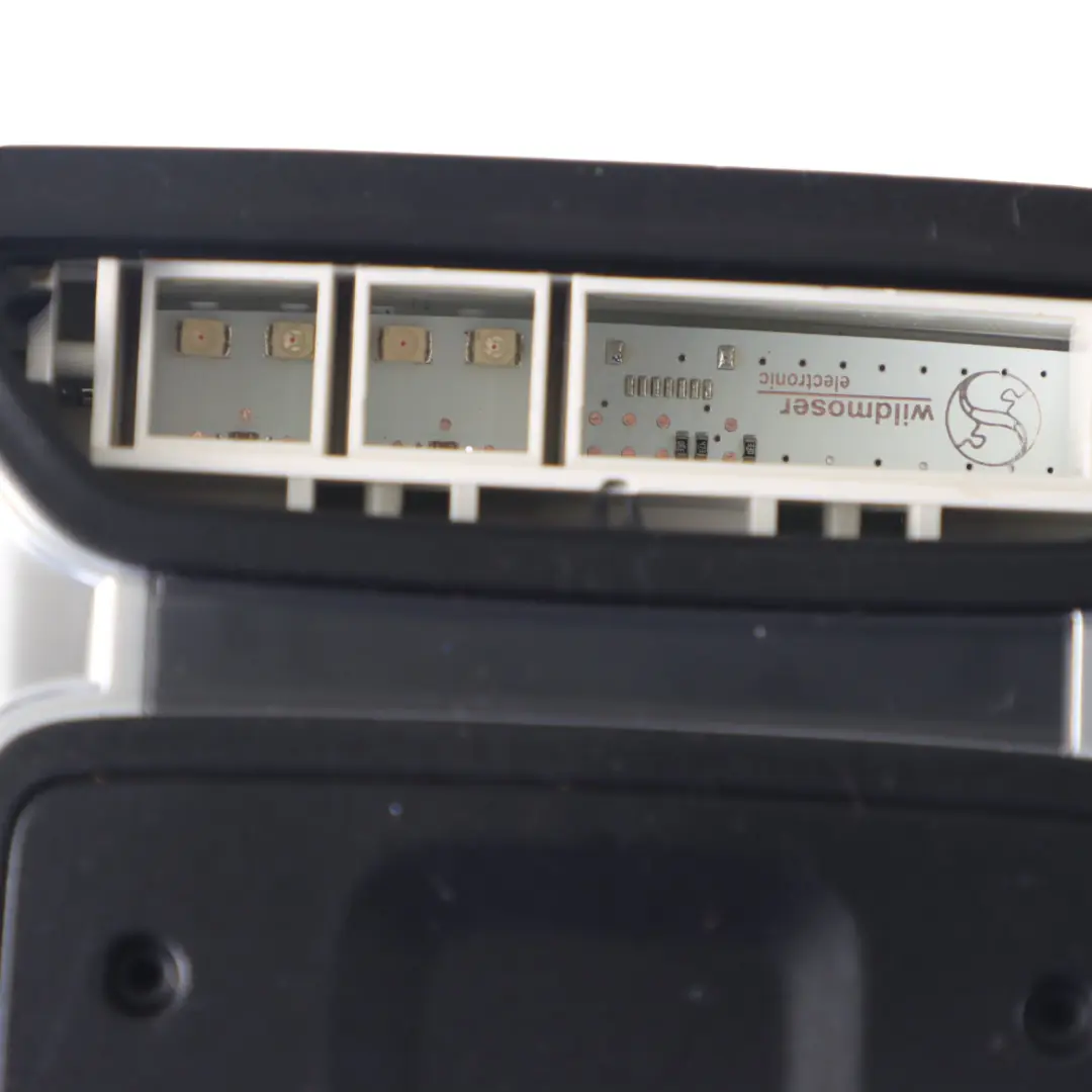 Audi Q2 GA Interrupteur de lampe de lecture intérieure - SKU 81A947135CH - Numéro de pièce 81A947135CH