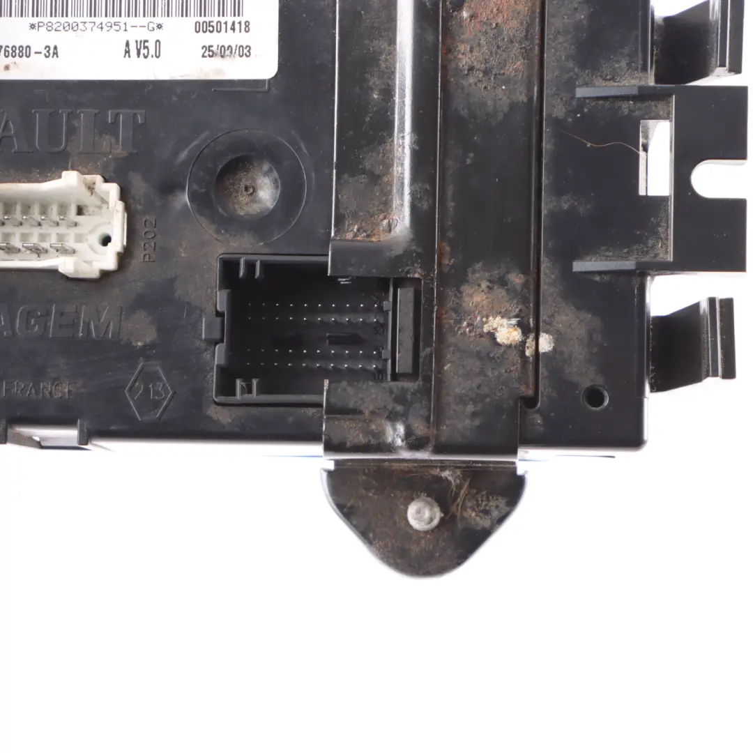 Body Control Unit Module BCM ECU to Nissan Primastar Renault Trafic II with Part number 8200374951 Nissan Primastar Renault Trafic II Body Control Unit Module BCM ECU - SKU 8200374951 - Part number 8200374951