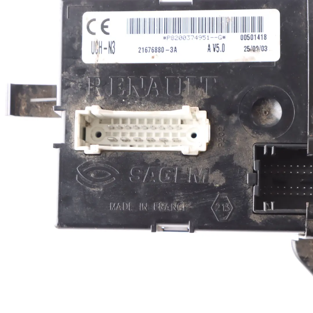 Body Control Unit Module BCM ECU to Nissan Primastar Renault Trafic II with Part number 8200374951 Nissan Primastar Renault Trafic II Body Control Unit Module BCM ECU - SKU 8200374951 - Part number 8200374951