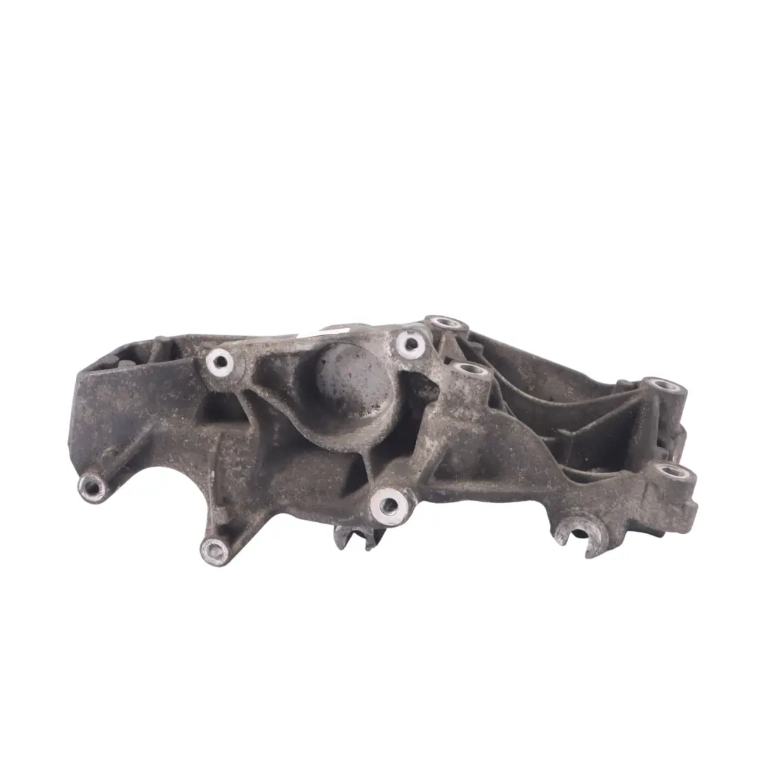 Wspornik Łapa Silnika Alternatora do Renault Master III o numerze 8200803443 Renault Master III Wspornik Łapa Silnika Alternatora - SKU 8200803443 - Numer Części 8200803443