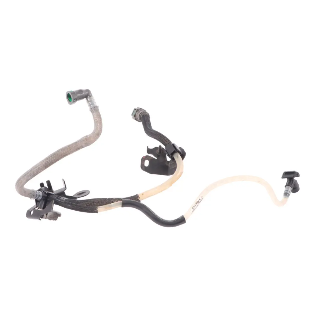 Tubo de combustible para Renault Trafic II 2.0 DCi Diesel con número de pieza 8200947819 Renault Trafic II 2.0 DCi Diesel Tubo de combustible - SKU 8200947819 - Número de pieza 8200947819