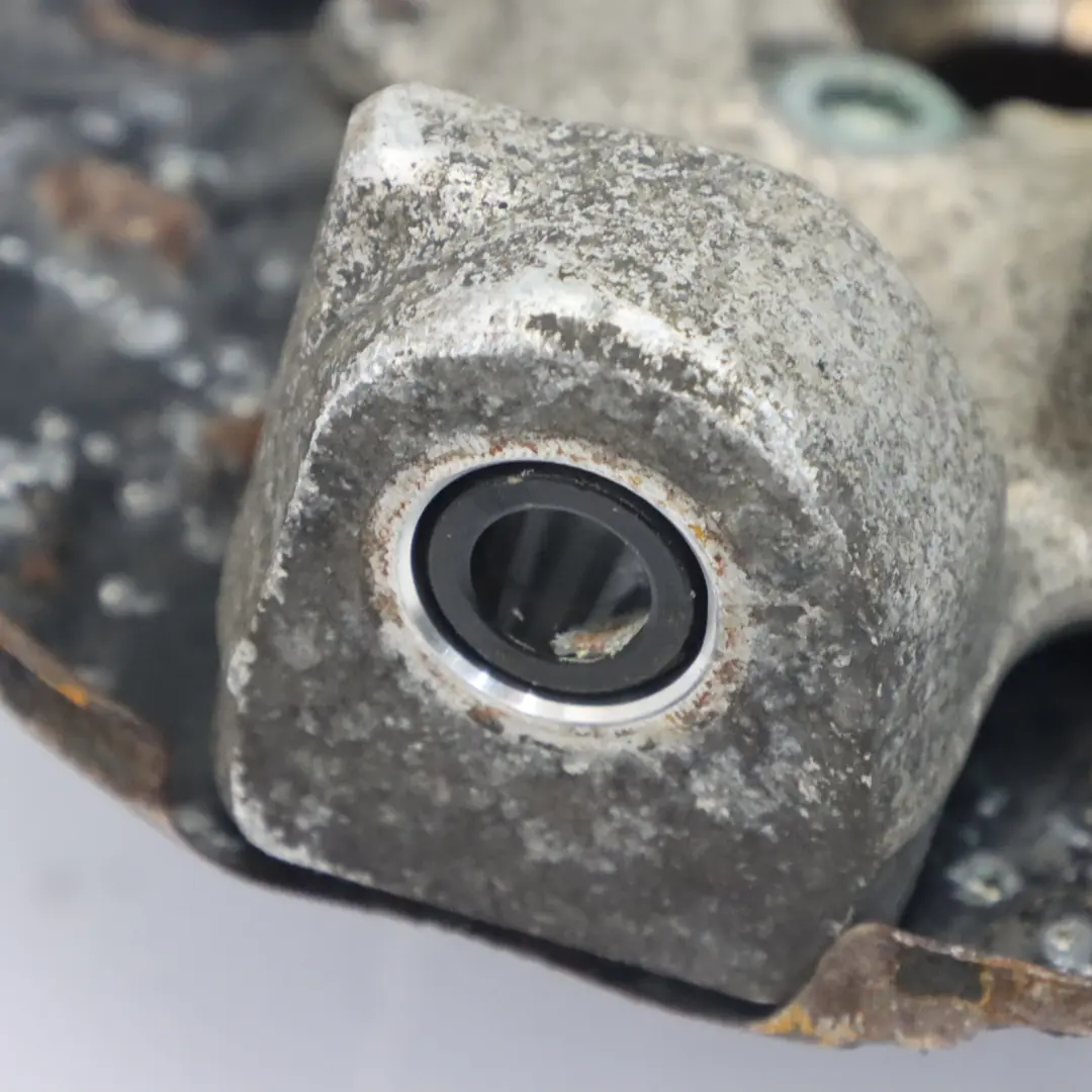 Audi A4 B7 Zwrotnica Wspornik Koła Prawy Przedni Piasta - SKU 8E0407254E - Numer Części 8E0407254E