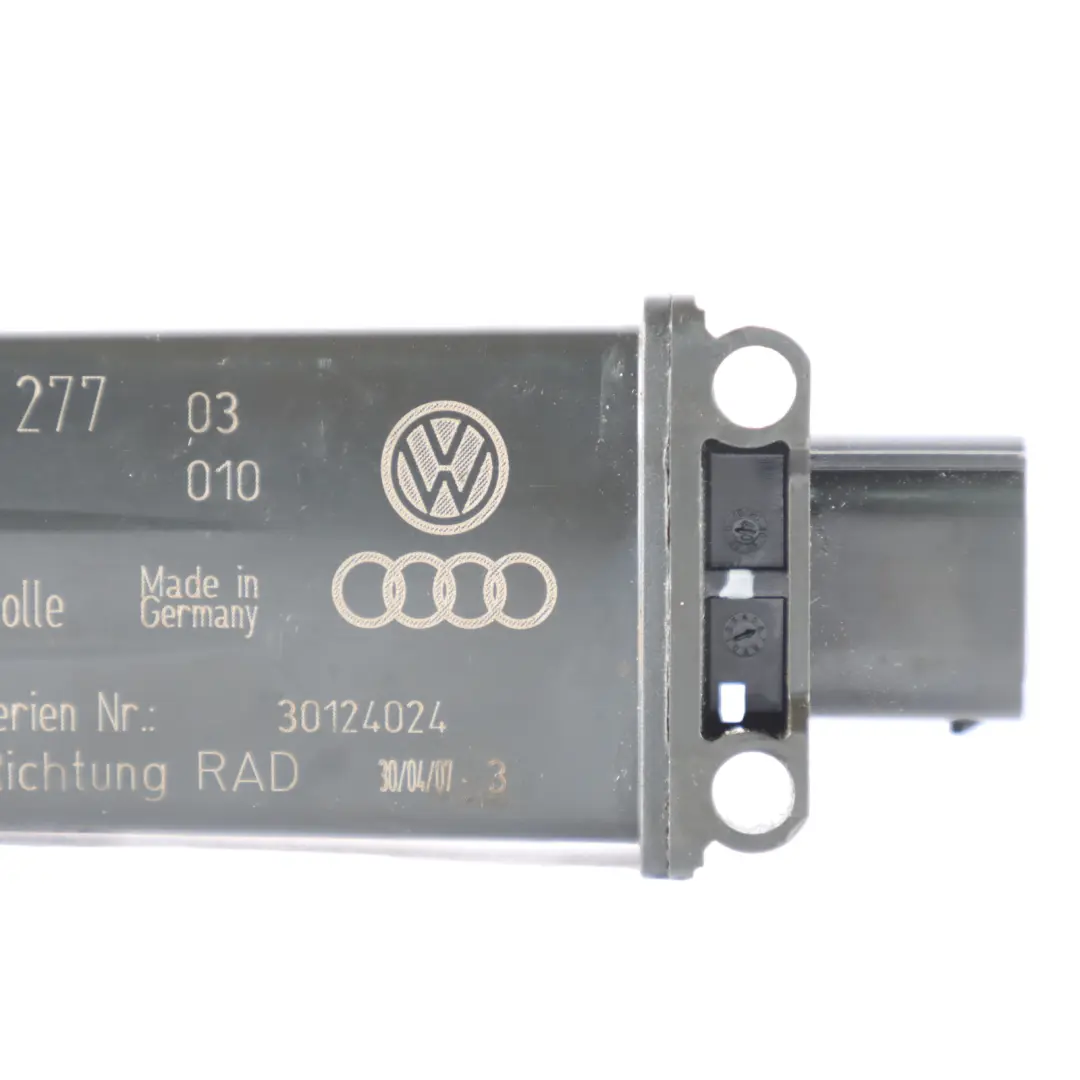 TPMS Tyre Pressure Monitoring System Antenna to Audi A6 C6 with Part number 8E0907277 Audi A6 C6 TPMS Tyre Pressure Monitoring System Antenna - SKU 8E0907277 - Part number 8E0907277