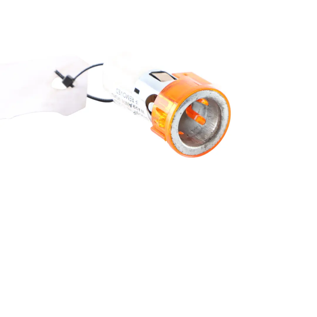 Prise allume-cigare 12V pour Audi A1 8X à propos du numéro de pièce 8E0919309 Audi A1 8X Prise allume-cigare 12V - SKU 8E0919309 - Numéro de pièce 8E0919309