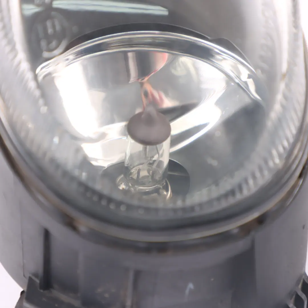 Luz Antiniebla Delantera Izquierda para Audi A3 8P A4 B7 con número de pieza 8E0941699C Audi A3 8P A4 B7 Luz Antiniebla Delantera Izquierda - SKU 8E0941699C - Número de pieza 8E0941699C