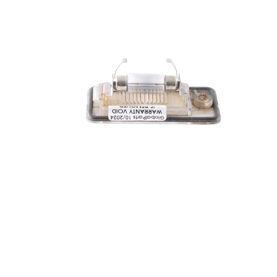 Luz De Matrícula Derecha para Audi Q7 4L con número de pieza 8E0943023A Audi Q7 4L Luz De Matrícula Derecha - SKU 8E0943023A - Número de pieza 8E0943023A