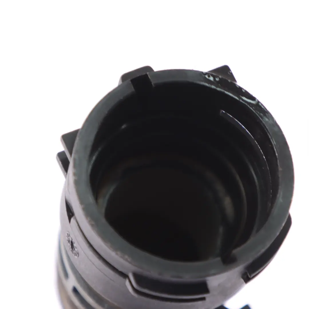 Audi A5 8T 2.0 CNCD acqua refrigerante tubo flessibile linea tubo - SKU 8K0121049AE - Numero di parte 8K0121049AE