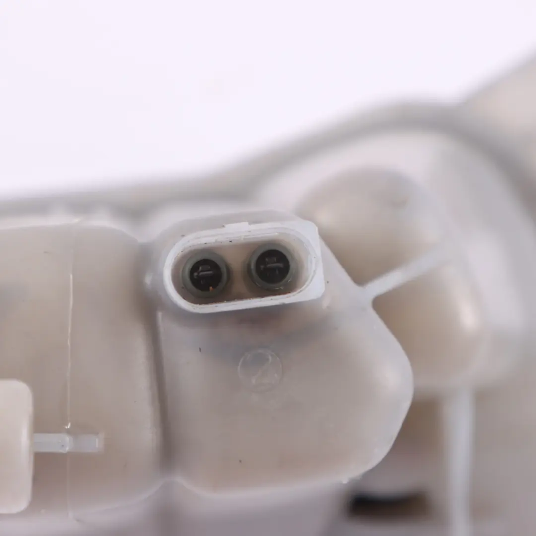 Zbiornik Wyrównawczy do Audi A5 8T 2.0 TDI o numerze 8K0121403H Audi A5 8T 2.0 TDI Zbiornik Wyrównawczy - SKU 8K0121403H - Numer Części 8K0121403H