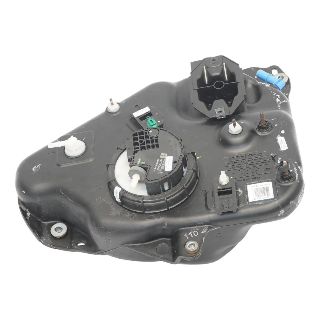 Audi A5 8T 2.0 TDI Diesel Adblue Aditivo Depósito Combustible 8K0131877 - SKU 8K0131877T - Número de pieza 8K0131877T