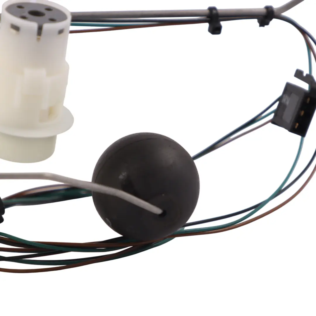 Sensor de nivel de combustible para Audi A5 8T con número de pieza 8K0201301B Audi A5 8T Sensor de nivel de combustible - SKU 8K0201301B - Número de pieza 8K0201301B