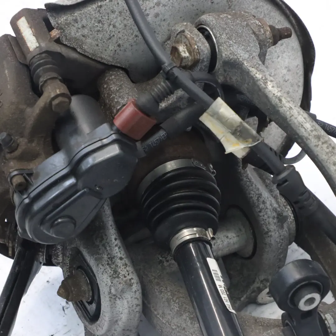 Audi A5 8T Suspension jambe arrière droite Support de roue Arbre de sortie - SKU 8K0505432AR - Numéro de pièce 8K0505432AR