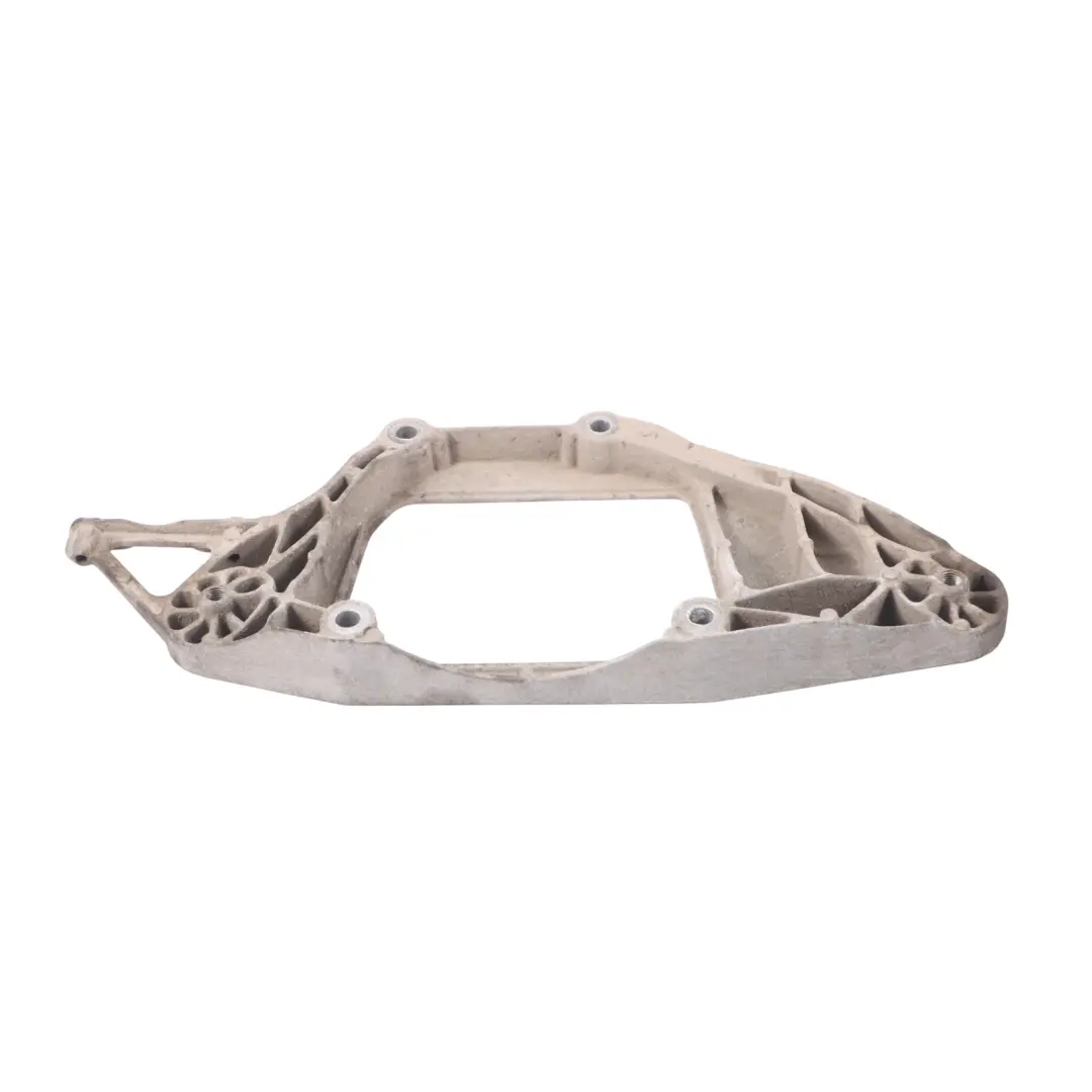 Audi A4 B8 Support de fixation de différentiel d'essieu arrière - SKU 8K0599287C - Numéro de pièce 8K0599287C