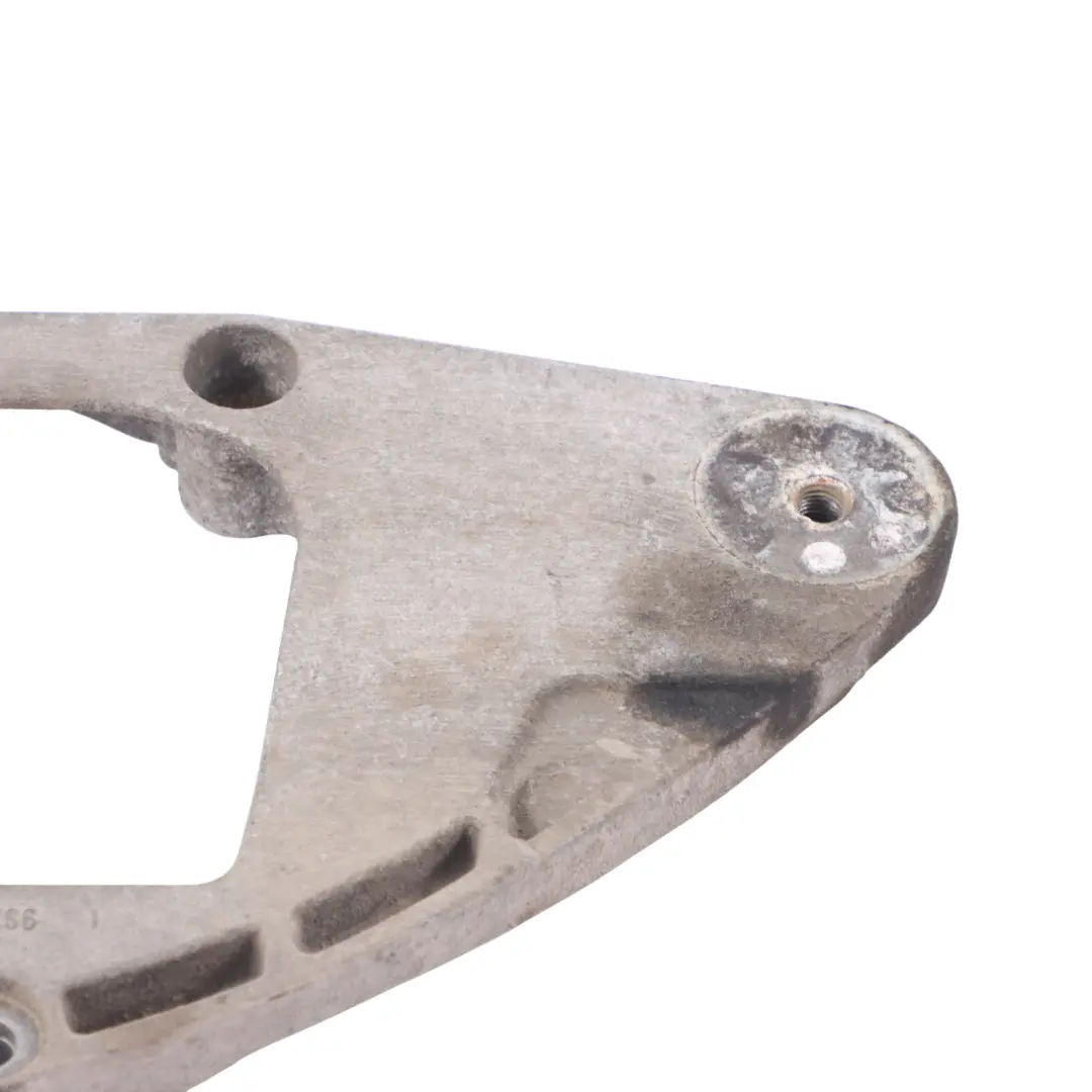 Audi A4 B8 Support de fixation de différentiel d'essieu arrière - SKU 8K0599287C - Numéro de pièce 8K0599287C