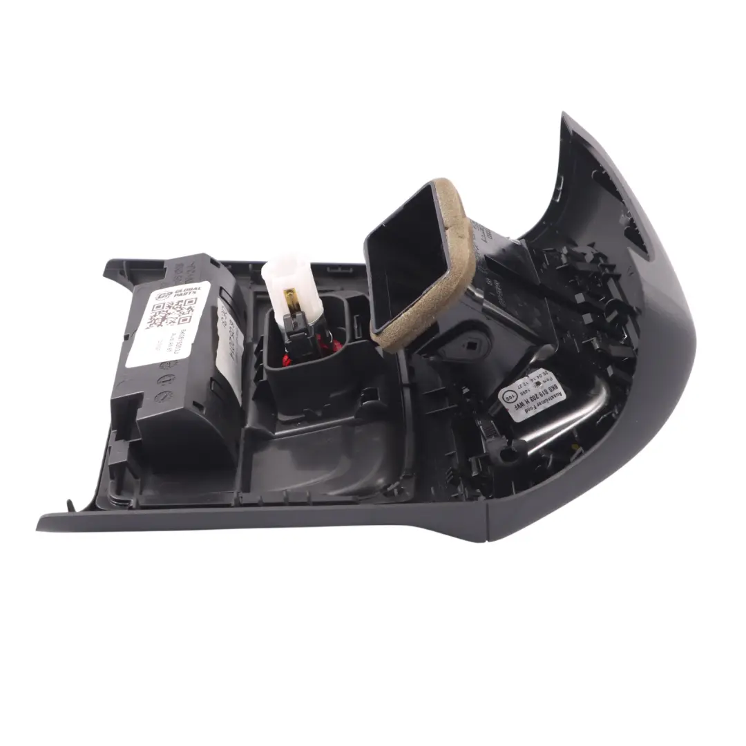 Rejilla de ventilación de la consola central trasera para Audi A5 8T con número de pieza 8K0819203J Audi A5 8T Rejilla de ventilación de la consola central trasera - SKU 8K0819203J - Número de pieza 8K0819203J