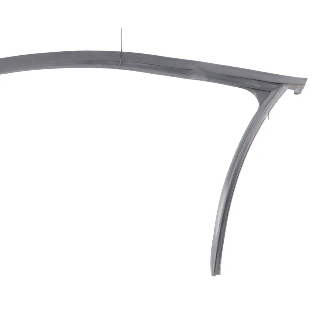 Porta anteriore guida finestra guarnizione gomma sinistra per Audi A4 B8 con numero di parte 8K0837439F Audi A4 B8 Porta anteriore guida finestra guarnizione gomma sinistra - SKU 8K0837439F - Numero di parte 8K0837439F