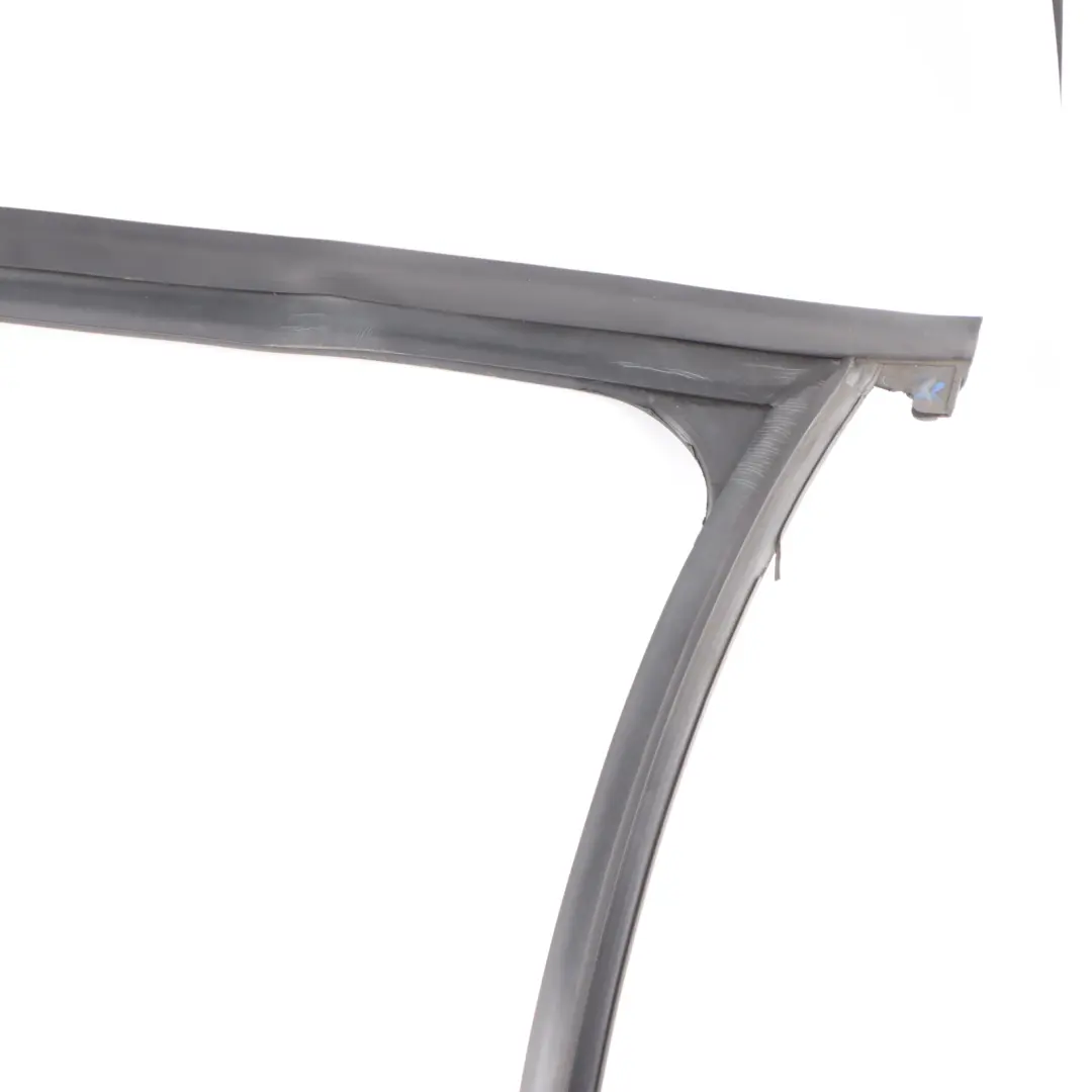 Audi A4 B8 Joint rail guidage de vitre porte avant caoutchouc gauche - SKU 8K0837439F - Numéro de pièce 8K0837439F