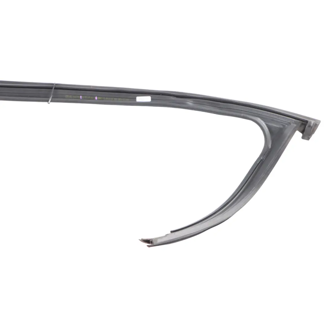 Audi A4 B8 Joint de rail guidage fenêtre porte avant caoutchouc droit - SKU 8K0837440F - Numéro de pièce 8K0837440F