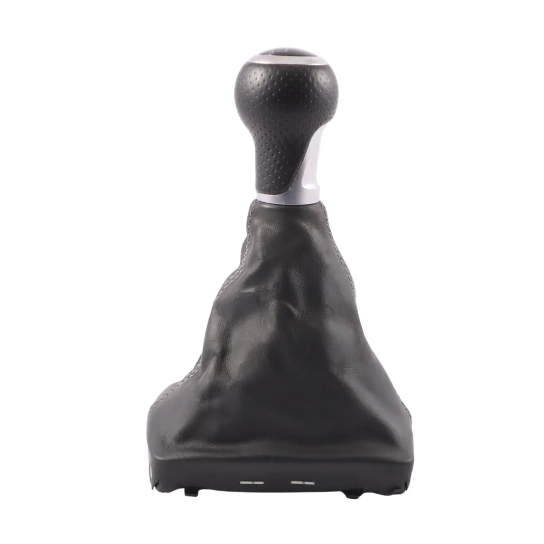 Pomo de la palanca de cambios de 6 velocidades de cuero para Audi A5 8R con número de pieza 8K0863278G Audi A5 8R Pomo de la palanca de cambios de 6 velocidades de cuero - SKU 8K0863278G - Número de pieza 8K0863278G