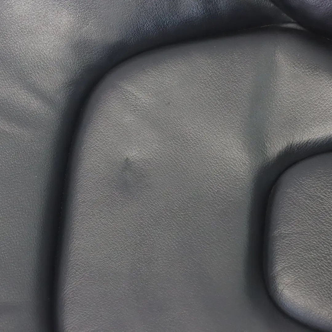 Siège Avant Droit Coussin Tissu Cuir Noir pour Audi A4 B8 S-line à propos du numéro de pièce 8K0881806BH Audi A4 B8 S-line Siège Avant Droit Coussin Tissu Cuir Noir - SKU 8K0881806BH - Numéro de pièce 8K0881806BH