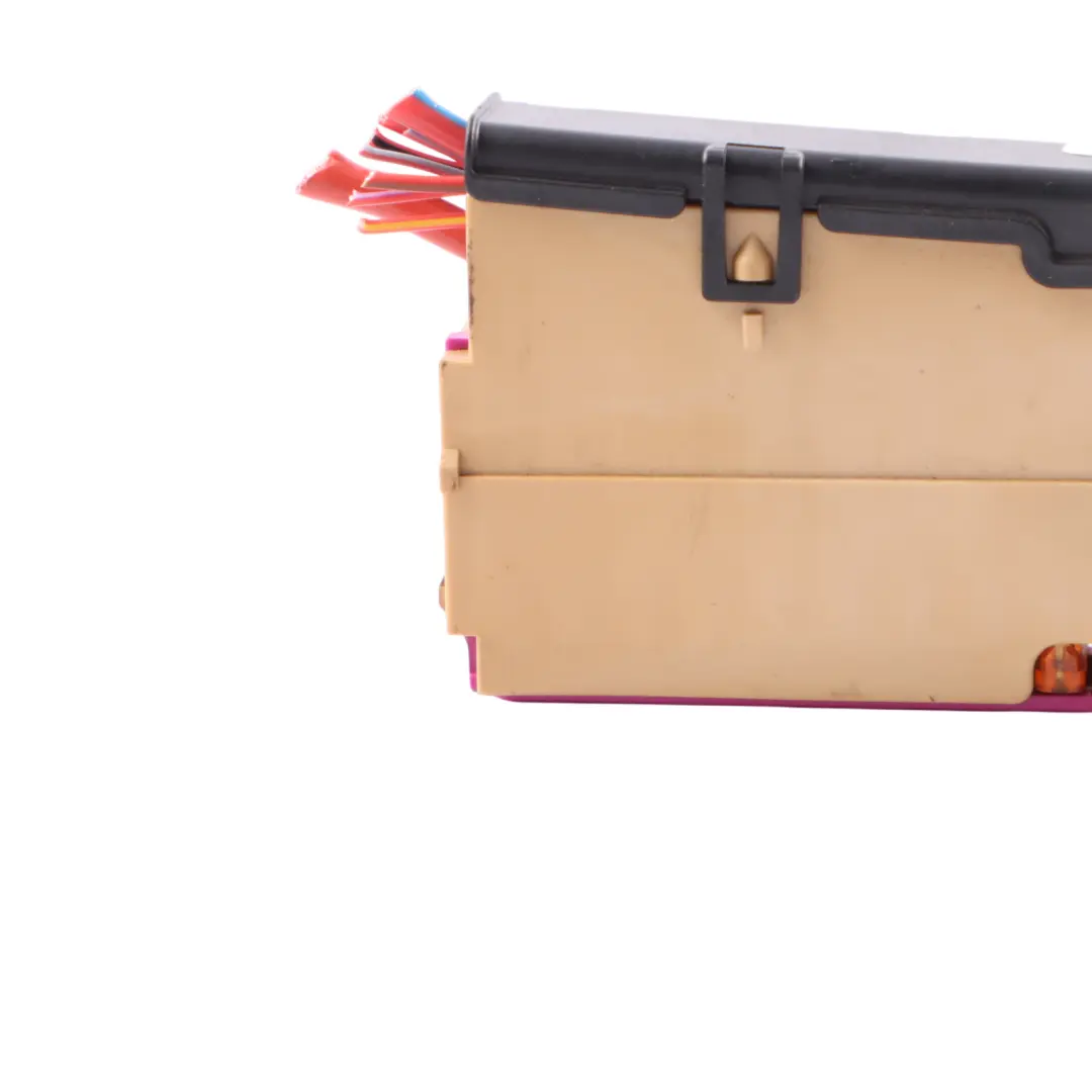 Audi A1 A4 A6 A7 A8 Boîtier De Fusibles Module Connecteur - SKU 8K0941824A - Numéro de pièce 8K0941824A