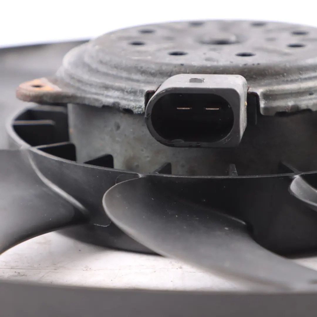 Audi A4 B8 A5 8T Elektromotor Lüfter Motor Kühlung Kühler - SKU 8K0959455G - Teilenummer 8K0959455G