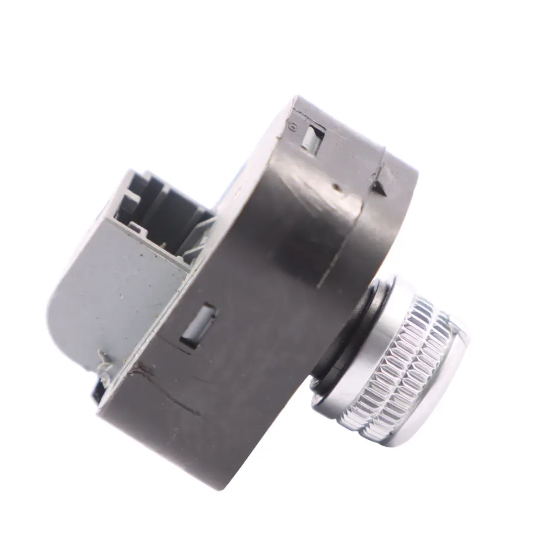 Interrupteur Contrôle Rétroviseur Extérieur Electrique pour Audi A5 8T à propos du numéro de pièce 8K0959565E Audi A5 8T Interrupteur Contrôle Rétroviseur Extérieur Electrique - SKU 8K0959565E - Numéro de pièce 8K0959565E