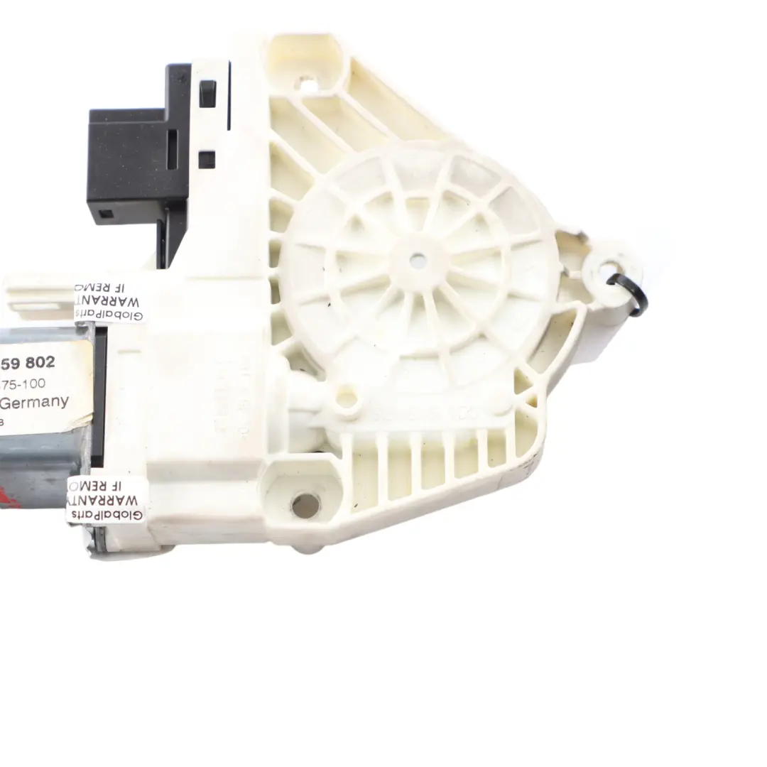 Moteur Lève Vitre Porte Unité Commande Avant Droite pour Audi A4 B8 A5 8T à propos du numéro de pièce 8K0959802 Audi A4 B8 A5 8T Moteur Lève Vitre Porte Unité Commande Avant Droite - SKU 8K0959802 - Numéro de pièce 8K0959802