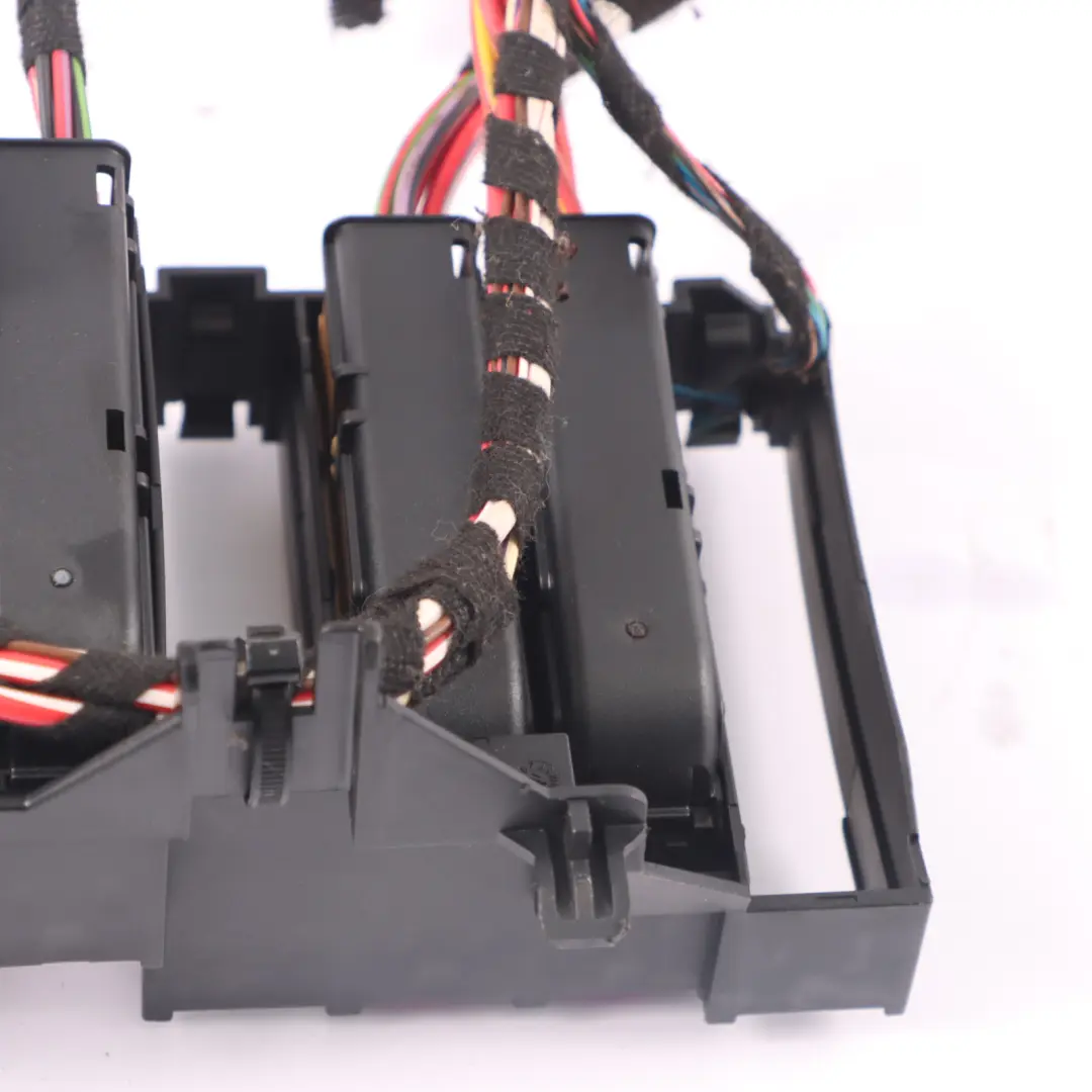 CGLC Caja de relés fusibles Distribución energía para AUDI A5 8T 2.0 TDI con número de pieza 8K0971845A AUDI A5 8T 2.0 TDI CGLC Caja de relés fusibles Distribución energía - SKU 8K0971845A - Número de pieza 8K0971845A