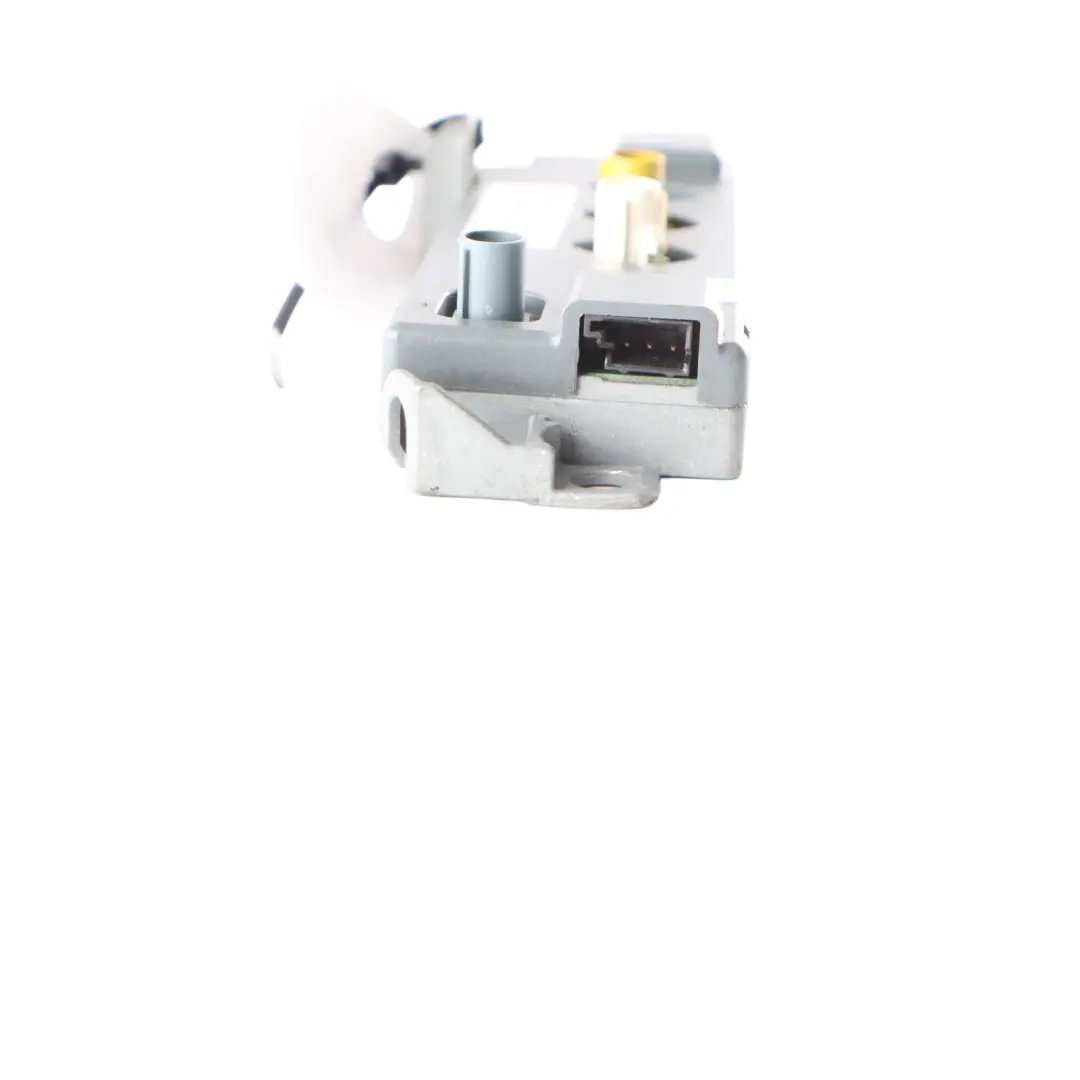 Audi A4 B8 Antenna Amplifier Aerial Module Booster Control Unit - SKU 8K5035225J - Part number 8K5035225J