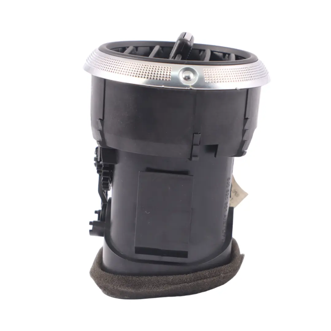 Audi A3 8P Rejilla de ventilación Rejilla ventilación salpicadero - SKU 8P0820901C - Número de pieza 8P0820901C