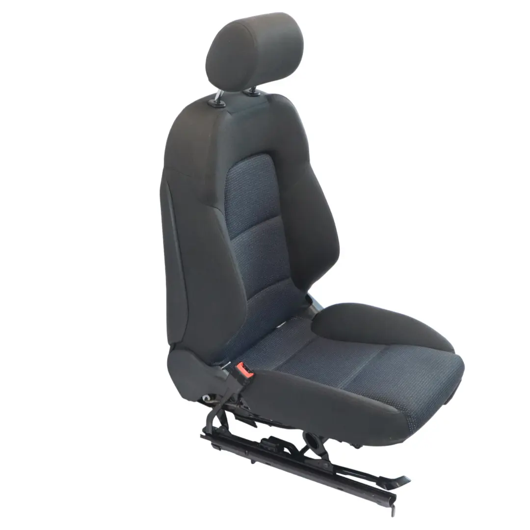 Siège avant gauche Siège intérieur tissu Soul Blue Audi A3 8P 5 porte - SKU 8P0881805M-1 - Numéro de pièce 8P0881805M