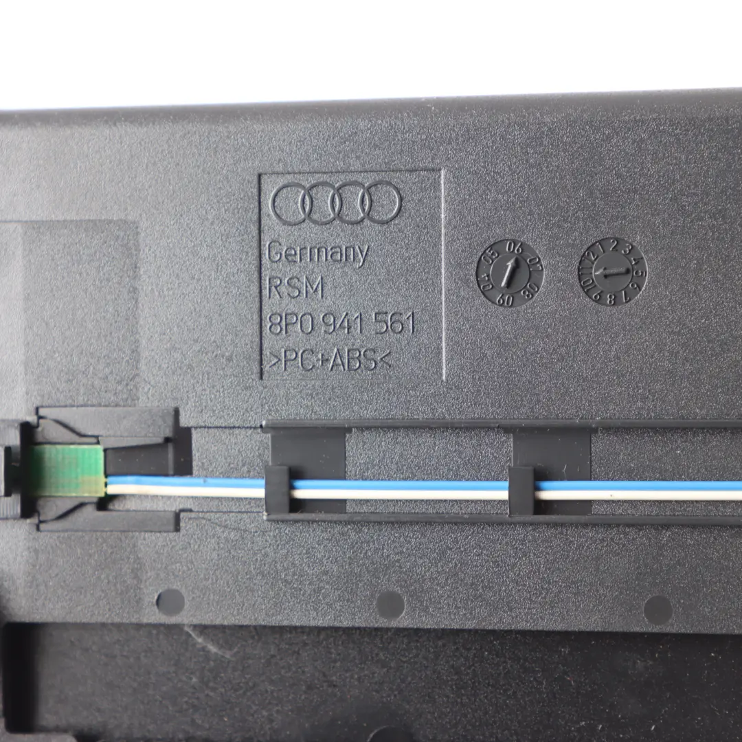 Audi A3 8P Compartiment Rangement Tableau Bord Porte Monnaie Cartes - SKU 8P0941561E - Numéro de pièce 8P0941561E