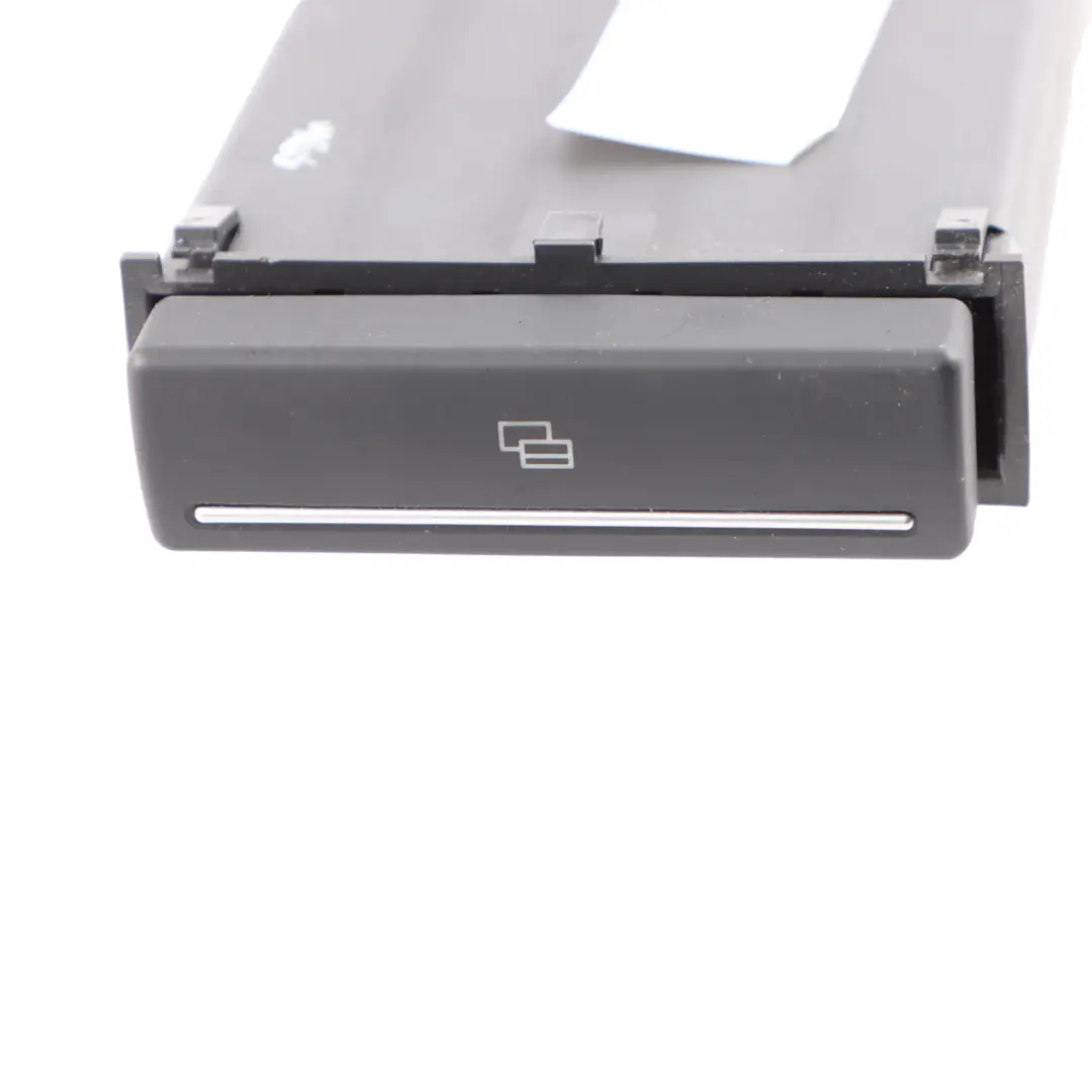 Audi A3 8P Compartiment Rangement Tableau Bord Porte Monnaie Cartes - SKU 8P0941561E - Numéro de pièce 8P0941561E