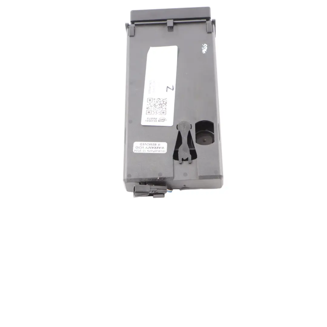 Audi A3 8P Compartiment Rangement Tableau Bord Porte Monnaie Cartes - SKU 8P0941561E - Numéro de pièce 8P0941561E