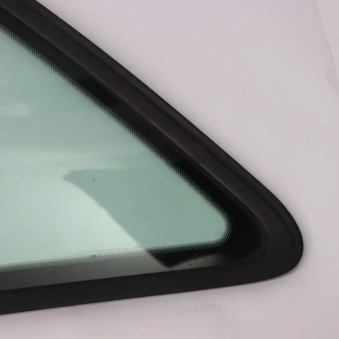 Audi A3 8P Side Quarter Glasscheibe Hinten Links AS2 - SKU 8P3845299C - Teilenummer 8P3845299C