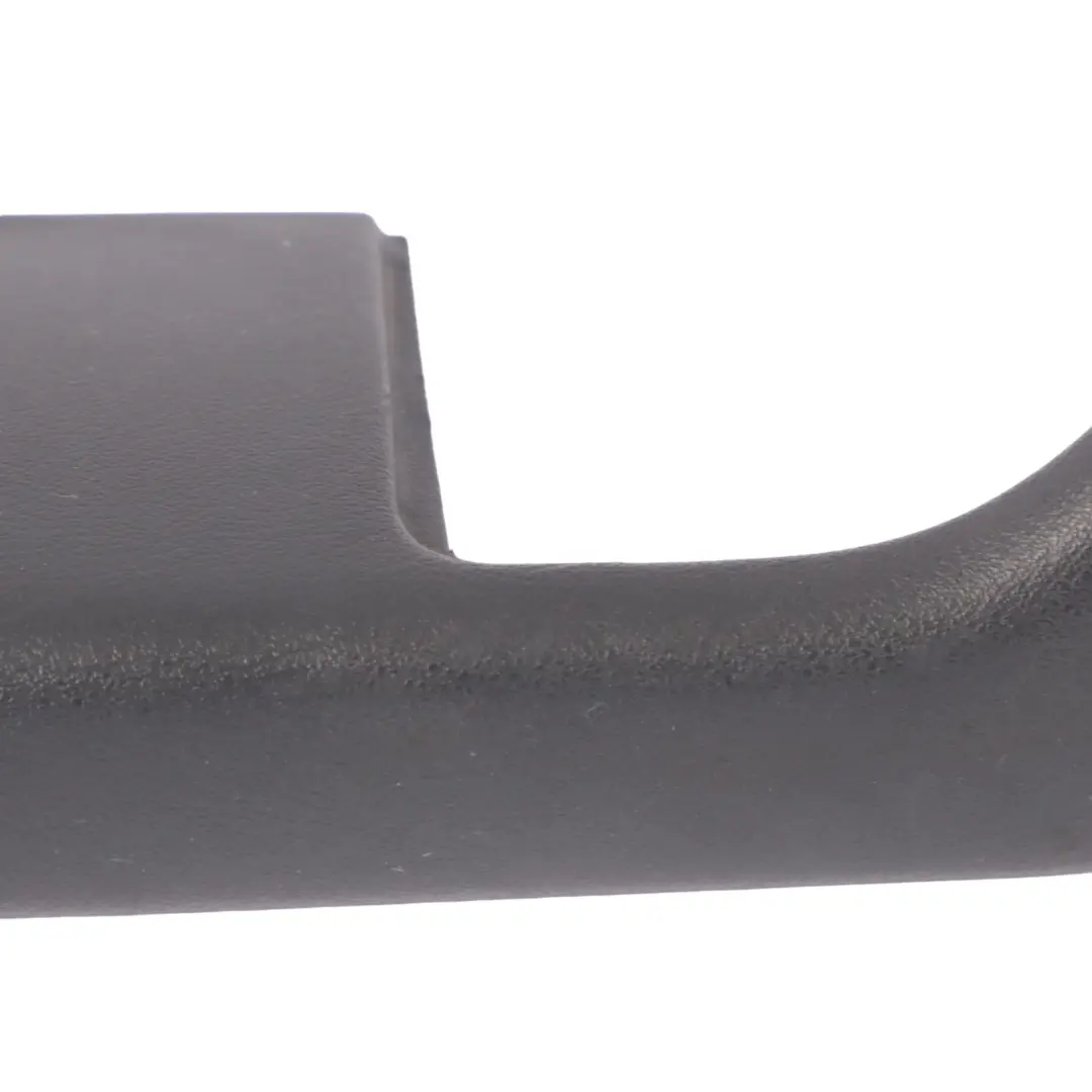 rivestimento bracciolo della scheda porta pelle sinistra per Audi A3 8P 3 con numero di parte 8P3867173 Audi A3 8P 3 rivestimento bracciolo della scheda porta pelle sinistra - SKU 8P3867173 - Numero di parte 8P3867173