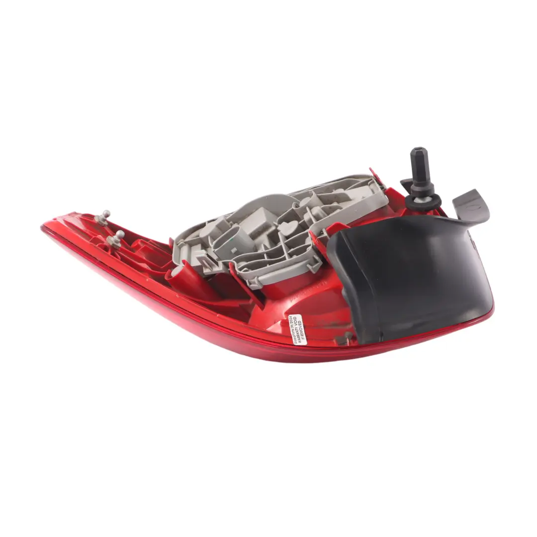 Feu arrière Coffre gauche hayon LED pour Audi A3 8P à propos du numéro de pièce 8P3945095A Audi A3 8P Feu arrière Coffre gauche hayon LED - SKU 8P3945095A - Numéro de pièce 8P3945095A