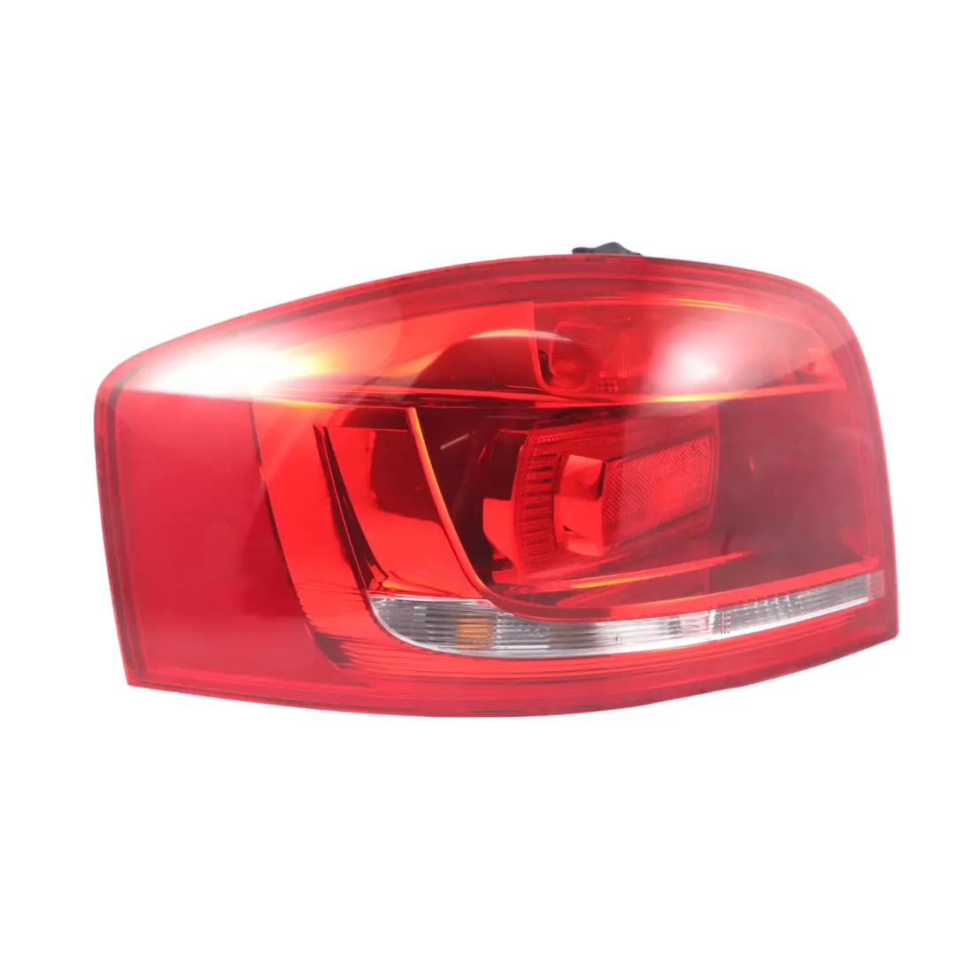 Feu arrière Coffre gauche hayon LED pour Audi A3 8P à propos du numéro de pièce 8P3945095A Audi A3 8P Feu arrière Coffre gauche hayon LED - SKU 8P3945095A - Numéro de pièce 8P3945095A
