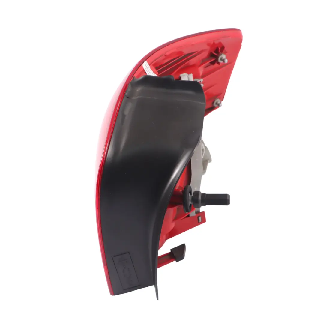 Tylna Lampa Bagażnika Lewa Tylna Klapa LED do Audi A3 8P o numerze 8P3945095A Audi A3 8P Tylna Lampa Bagażnika Lewa Tylna Klapa LED - SKU 8P3945095A - Numer Części 8P3945095A