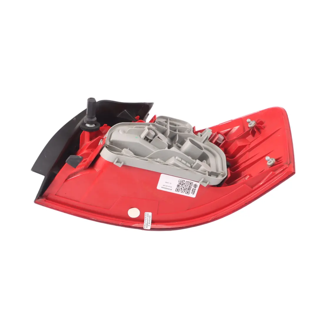 Audi A3 8P Feu arrière Coffre gauche hayon LED - SKU 8P3945095A - Numéro de pièce 8P3945095A