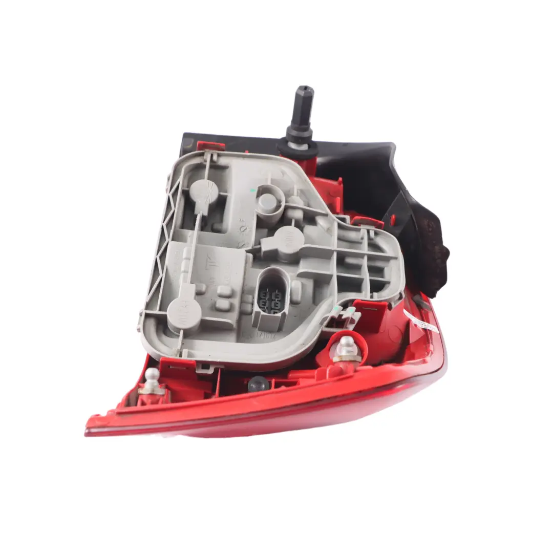 Audi A3 8P Luz Trasera Tronco Izquierda Tailgate LED - SKU 8P3945095A - Número de pieza 8P3945095A