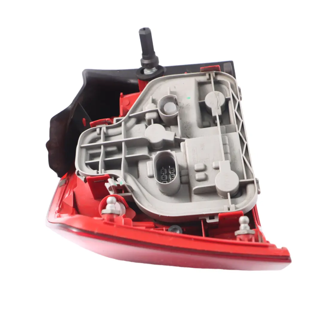 Audi A3 8P Feu Arrière Coffre Droit Hayon LED - SKU 8P3945096A - Numéro de pièce 8P3945096A