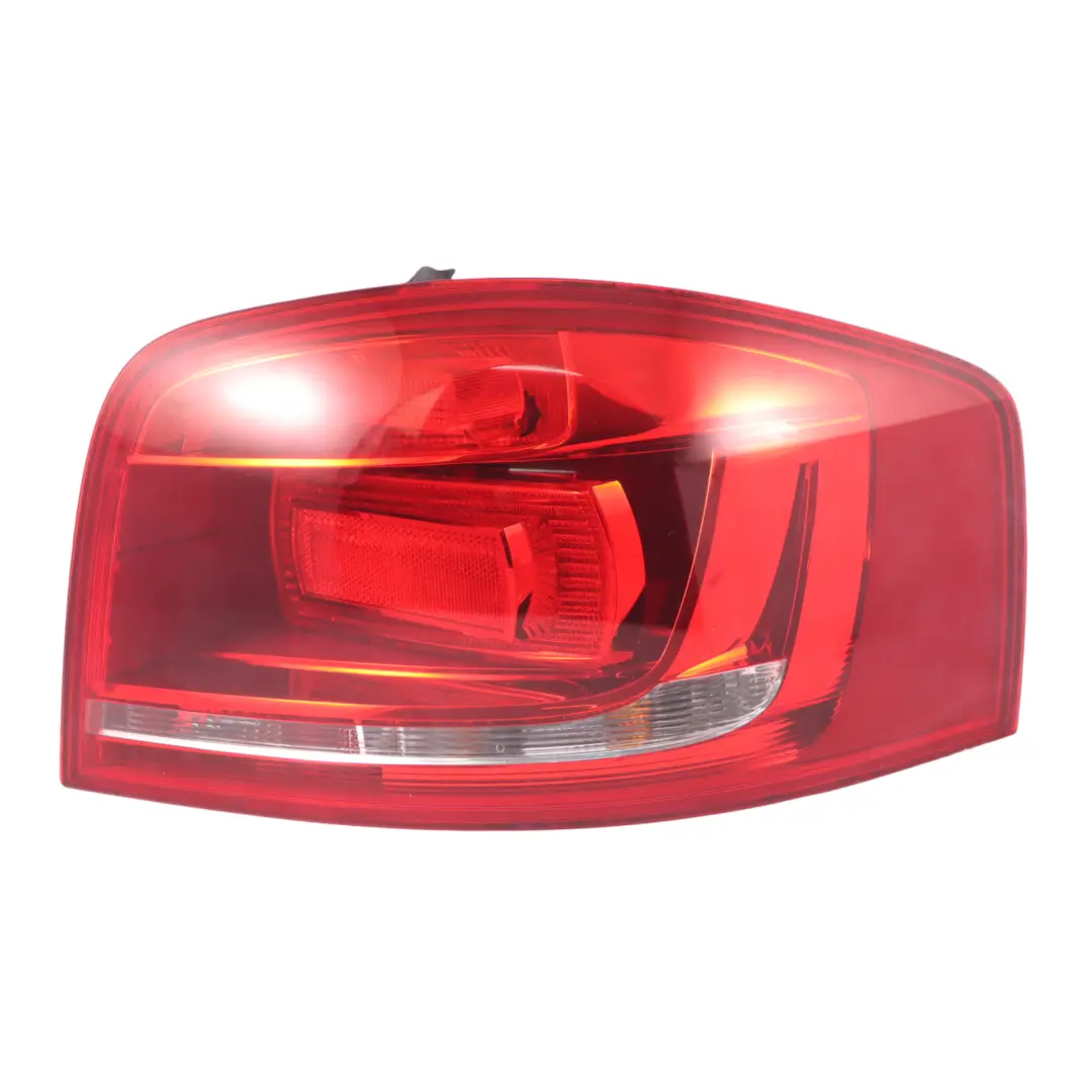 Audi A3 8P lampada posteriore luce baule destra portellone LED - SKU 8P3945096A - Numero di parte 8P3945096A