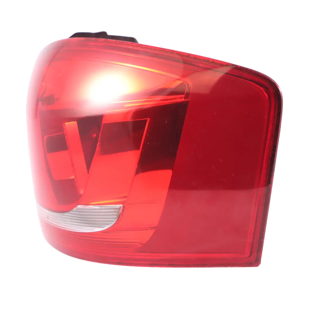 Audi A3 8P lampada posteriore luce baule destra portellone LED - SKU 8P3945096A - Numero di parte 8P3945096A
