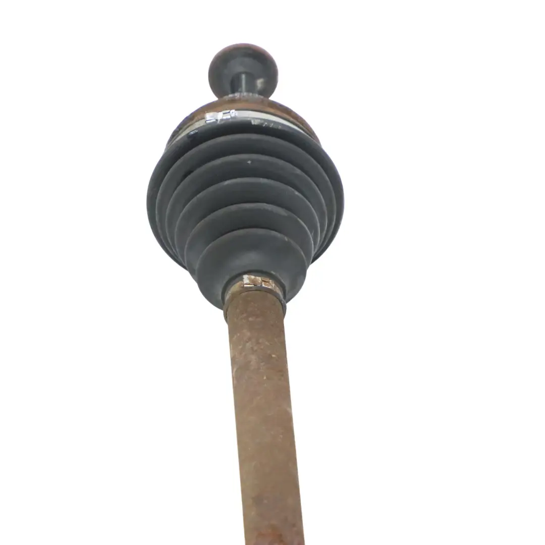 Arbre de transmission avant gauche pour Audi Q5 8R à propos du numéro de pièce 8R0407271G Audi Q5 8R Arbre de transmission avant gauche - SKU 8R0407271G - Numéro de pièce 8R0407271G