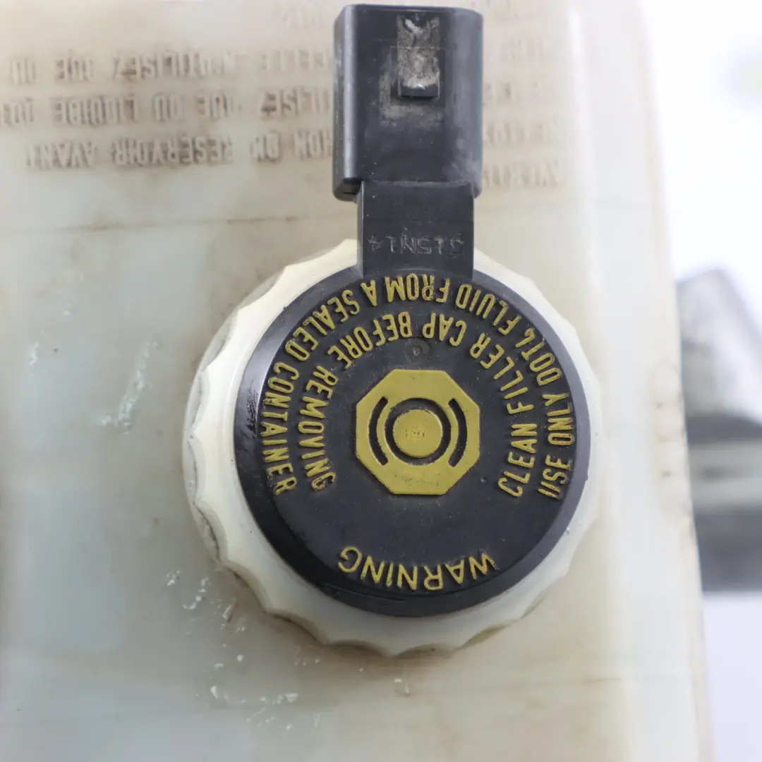 Servofreno Cilindro Principal Unidad de Frenado para Audi Q5 8R con número de pieza 8R0612107D Audi Q5 8R Servofreno Cilindro Principal Unidad de Frenado - SKU 8R0612107D - Número de pieza 8R0612107D